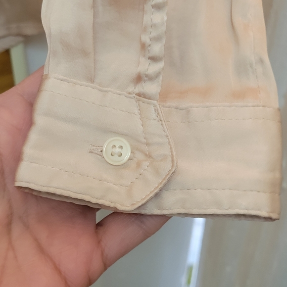 Banana Republic Champagne Button-Up Satin Blouse Quiet Luxury Career Neutral - Picture 6 of 8